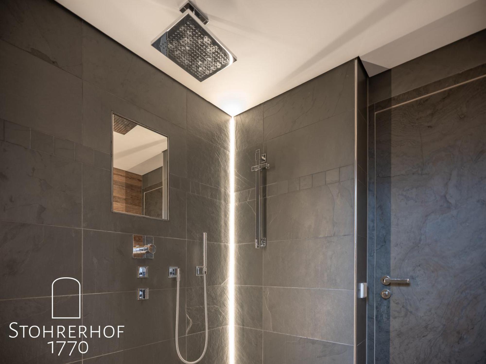 5 Sterne Penthouse-Loft Gut Stohrerhof Bis 4 Personen Dießen am Ammersee 外观 照片