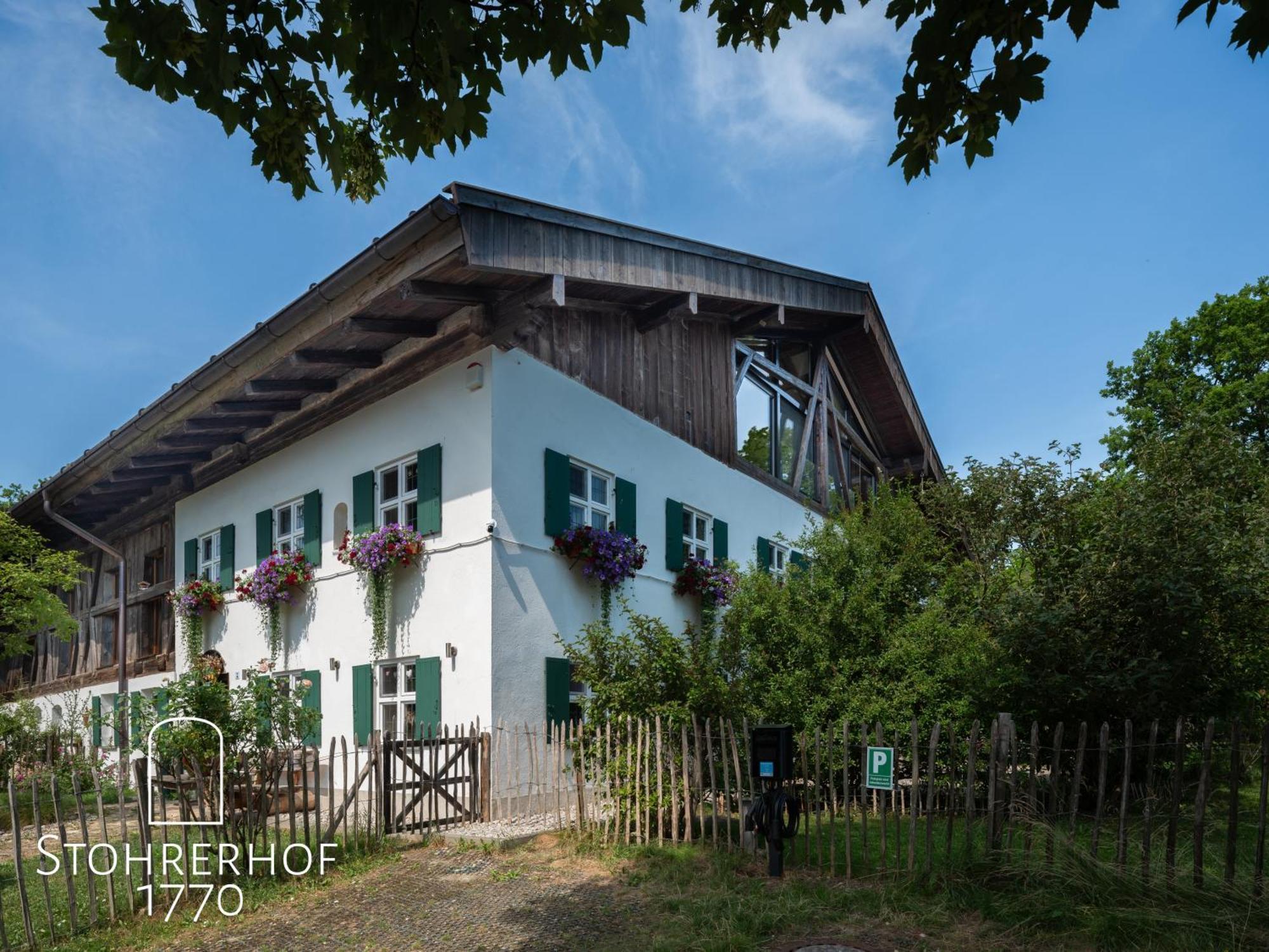 5 Sterne Penthouse-Loft Gut Stohrerhof Bis 4 Personen Dießen am Ammersee 外观 照片